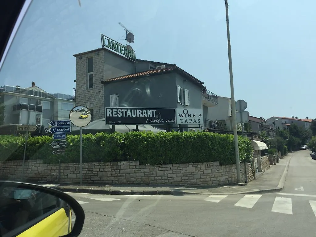 Apartments By The Sea Pula