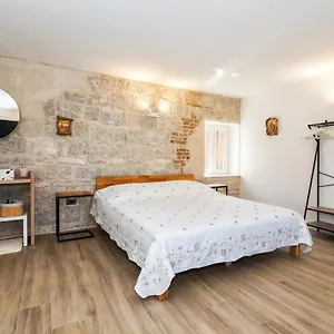 https://sweet-rooms-split.splithotels.org