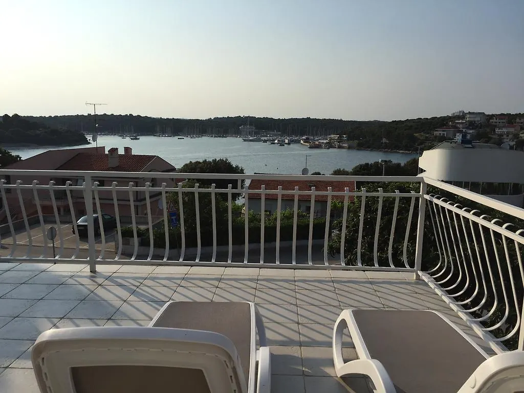 Apartments By The Sea Pula Chorwacja